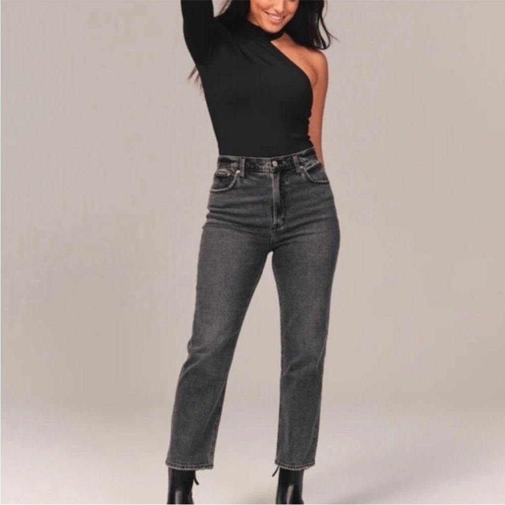 ABERCROMBIE + FITCH Curve Love The Ankle Straight Ultra High Rise Dark Grey Jean
